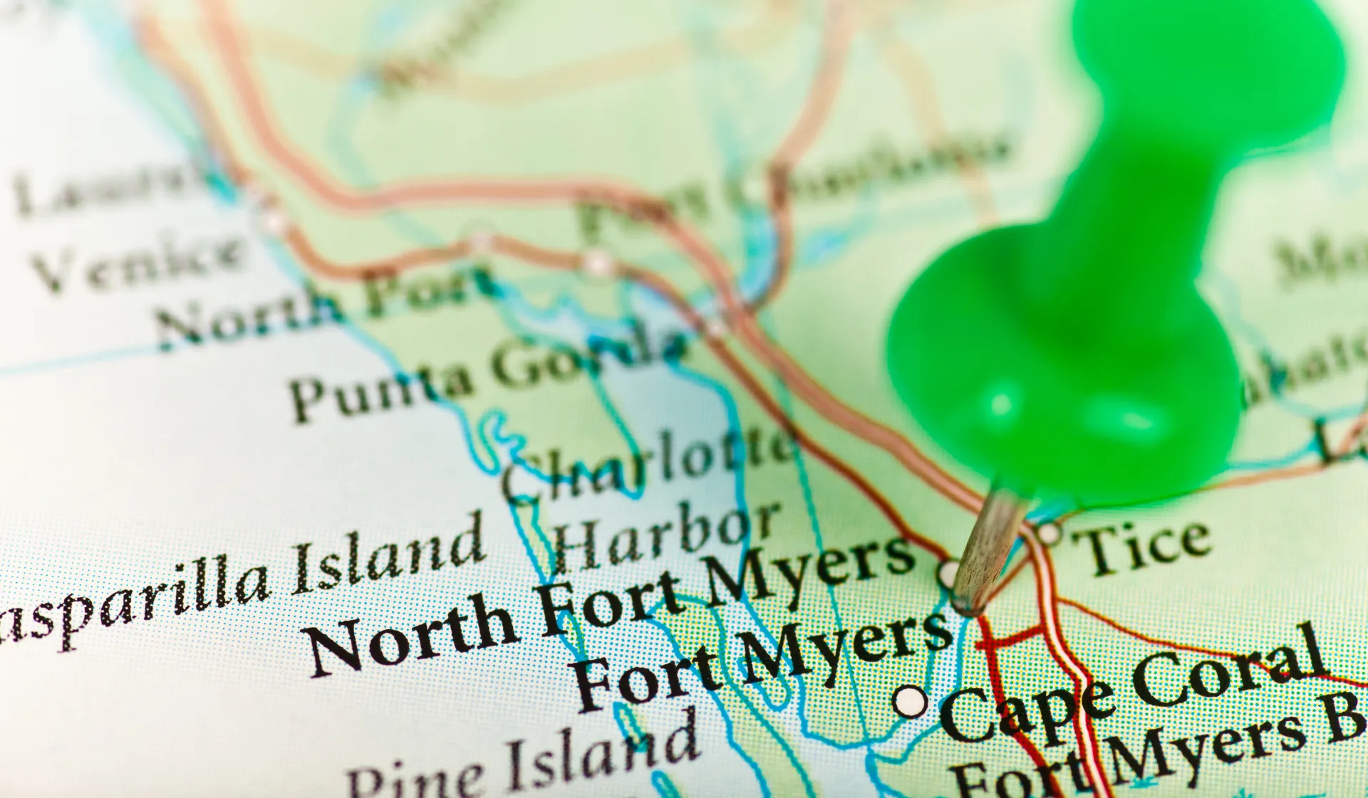 Campaign dashboard — contractor marketing call volume and cost-per-lead by channel in Fort Myers